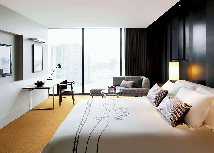 Crown Metropol Melbourne Hotel